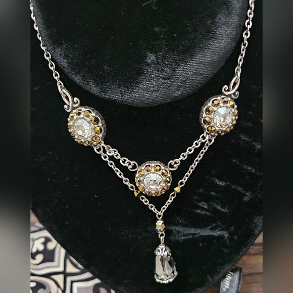 Brighton Moonstruck Floral Crystal Set: Necklace, Bracelet & Earrings - Picture 5 of 8